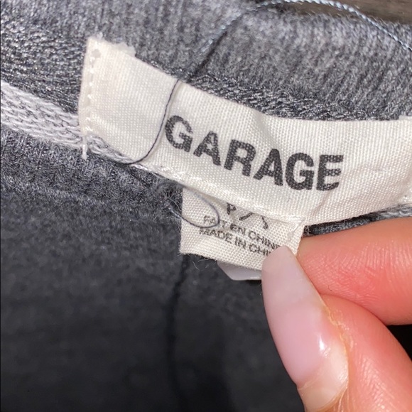 top - Picture 2 of 2